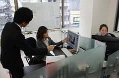 �ܺٵ�;���1�����Ұ���Web���������ڥ��ȥ쥹�ʤ�Ư����Ķ��Ǥ����ۡ�������ҥ����С��������롦���ɥХ�������